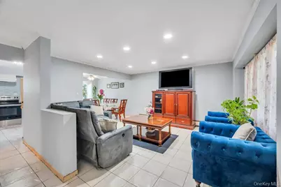 1050 Stewart Avenue, Bethpage, NY 11714 - Photo 7