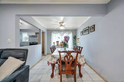 1050 Stewart Avenue, Bethpage, NY 11714 - Photo 11