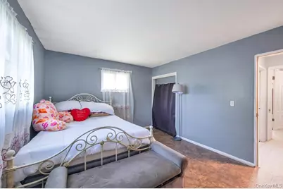 1050 Stewart Avenue, Bethpage, NY 11714 - Photo 21
