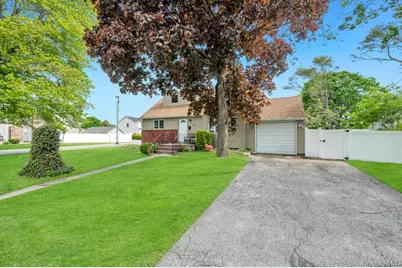 1050 Stewart Avenue, Bethpage, NY 11714 - Photo 5