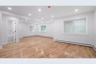1616 Hammersley Avenue, Bronx, NY 10469 - Photo 11