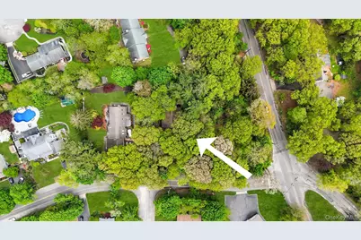 179 Gnarled Hollow Road, East Setauket, NY 11733 - Photo 3