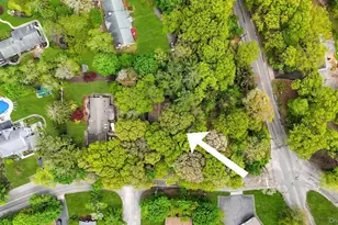 179 Gnarled Hollow Rd, East Setauket, NY 11733 - Photo 3