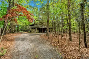 179 Gnarled Hollow Rd, East Setauket, NY 11733 - Photo 5
