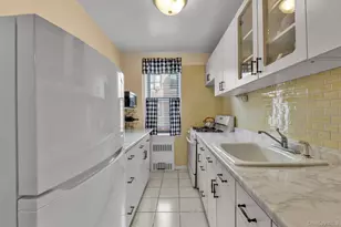 83-35 139th St, Briarwood, NY 11435 - Photo 7