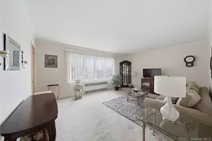 61-10 76th St, Middle Village, NY 11379 - Photo 17