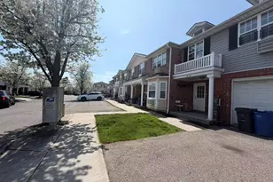 82-96 Country Pointe Cir, Queens Village, NY 11427 - Photo 21