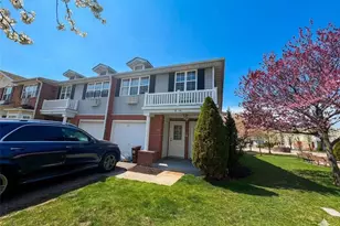 82-96 Country Pointe Cir, Queens Village, NY 11427 - Photo 1