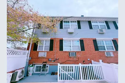 8296 Country Pointe Circle, Queens Village, NY 11427 - Photo 3