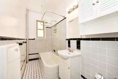 84-49 168th Street #1F, Jamaica, NY 11432 - Photo 11