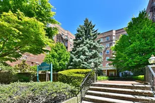 84-49 168th St, Jamaica, NY 11432 - Photo 15