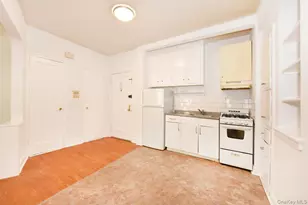 84-49 168th St, Jamaica, NY 11432 - Photo 7