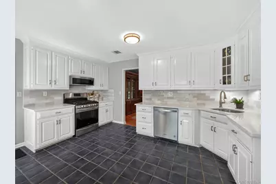 9 Woodthrush Drive, West Nyack, NY 10994 - Photo 7