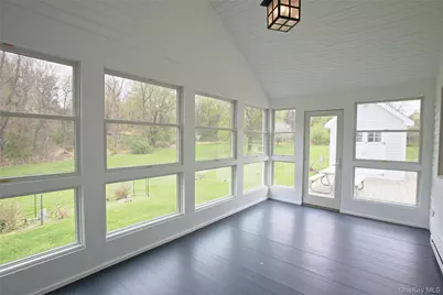 292 Mountain View Road, Rhinebeck, NY 12572 - Photo 21
