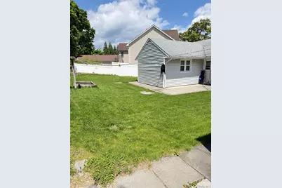 16 Greenway Circle, Syosset, NY 11791 - Photo 17