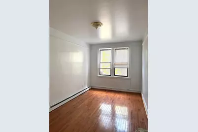 40-09 149th Place, Flushing, NY 11354 - Photo 3