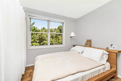 3935 Blackstone Avenue #4K, Bronx, NY 10471 - Photo 5