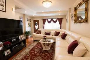 137-20 130th Ave, Jamaica, NY 11436 - Photo 3