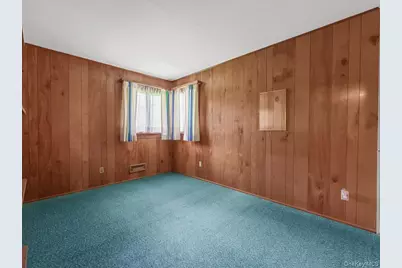 12 Joyce Lane, Commack, NY 11725 - Photo 15