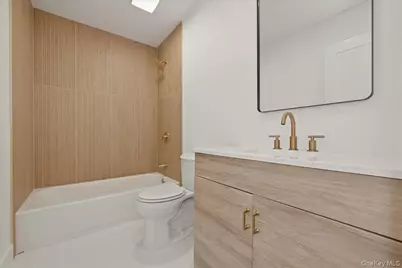 28 Gabon Lane, Coram, NY 11727 - Photo 19