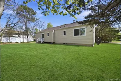 28 Gabon Lane, Coram, NY 11727 - Photo 37