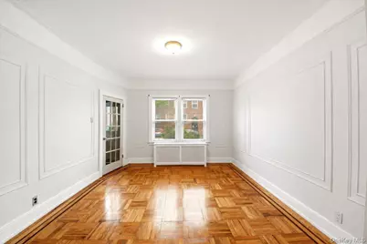 1432 Hobart Avenue, Bronx, NY 10461 - Photo 7