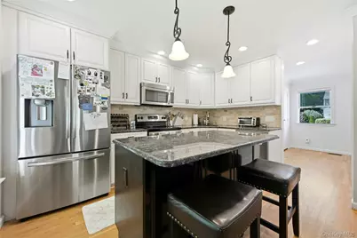 515 High Street #18, Port Jefferson, NY 11777 - Photo 7