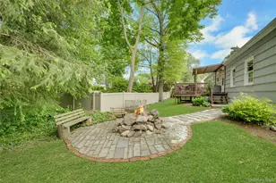 21 Benedict Rd, White Plains, NY 10607 - Photo 33