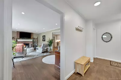21 Benedict Road, White Plains, NY 10607 - Photo 5
