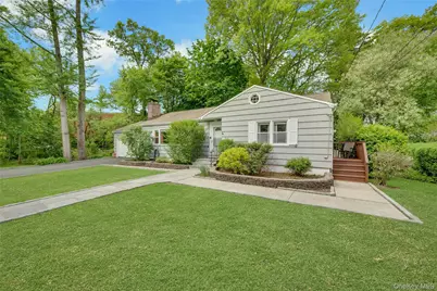 21 Benedict Road, White Plains, NY 10607 - Photo 3