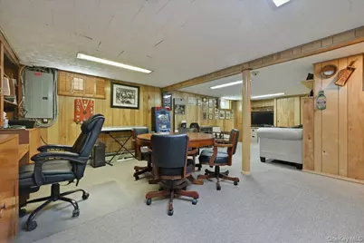 244 Mercury Street, East Meadow, NY 11554 - Photo 37