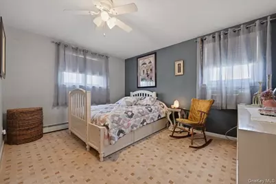 244 Mercury Street, East Meadow, NY 11554 - Photo 25