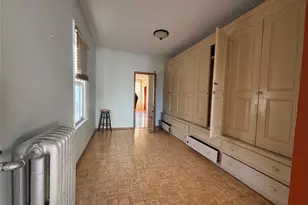 63-53 60th Pl, Ridgewood, NY 11385 - Photo 11