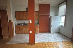 63-53 60th Pl, Ridgewood, NY 11385 - Photo 5