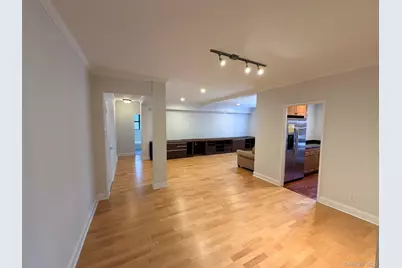 325 Main Street #5D, White Plains, NY 10601 - Photo 11