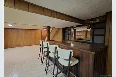 597 Woodland Drive, West Hempstead, NY 11550 - Photo 21