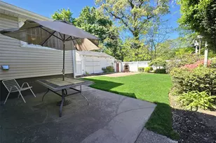 597 Woodland Dr, West Hempstead, NY 11550 - Photo 5