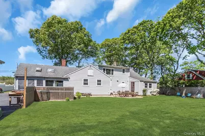 431 Cherry Avenue, West Sayville, NY 11796 - Photo 41