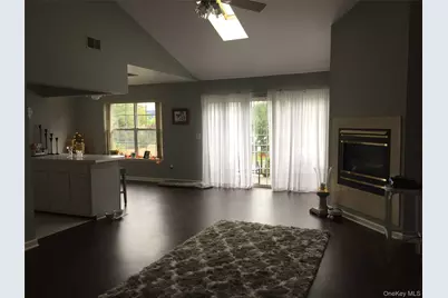 1155 Washington Green, New Windsor, NY 12553 - Photo 15