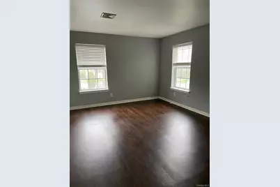 1155 Washington Green, New Windsor, NY 12553 - Photo 5