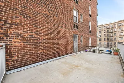 3131 Grand Concourse #2J, Bronx, NY 10468 - Photo 29