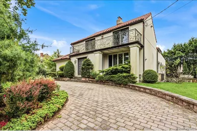 15470 Powells Cove Boulevard, Whitestone, NY 11357 - Photo 37