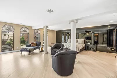 15470 Powells Cove Boulevard, Whitestone, NY 11357 - Photo 23