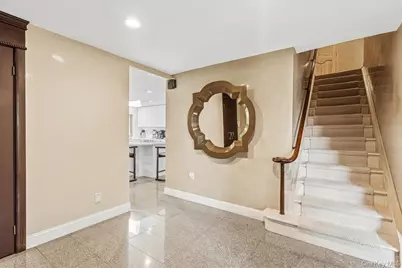 15470 Powells Cove Boulevard, Whitestone, NY 11357 - Photo 3