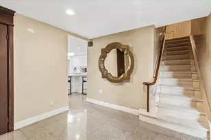 154-70 Powells Cove Blvd, Whitestone, NY 11357 - Photo 3