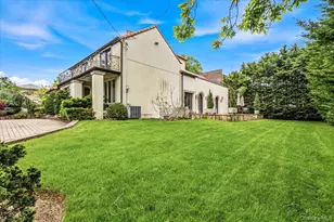 154-70 Powells Cove Blvd, Whitestone, NY 11357 - Photo 37