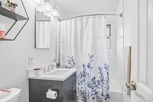 121 N Broadway, White Plains, NY 10603 - Photo 19
