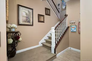 244 Fall Ct, East Northport, NY 11731 - Photo 5