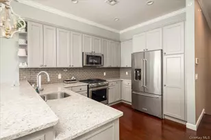 244 Fall Ct, East Northport, NY 11731 - Photo 9