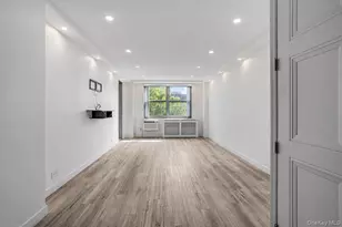 61-25 97th St, Rego Park, NY 11374 - Photo 7